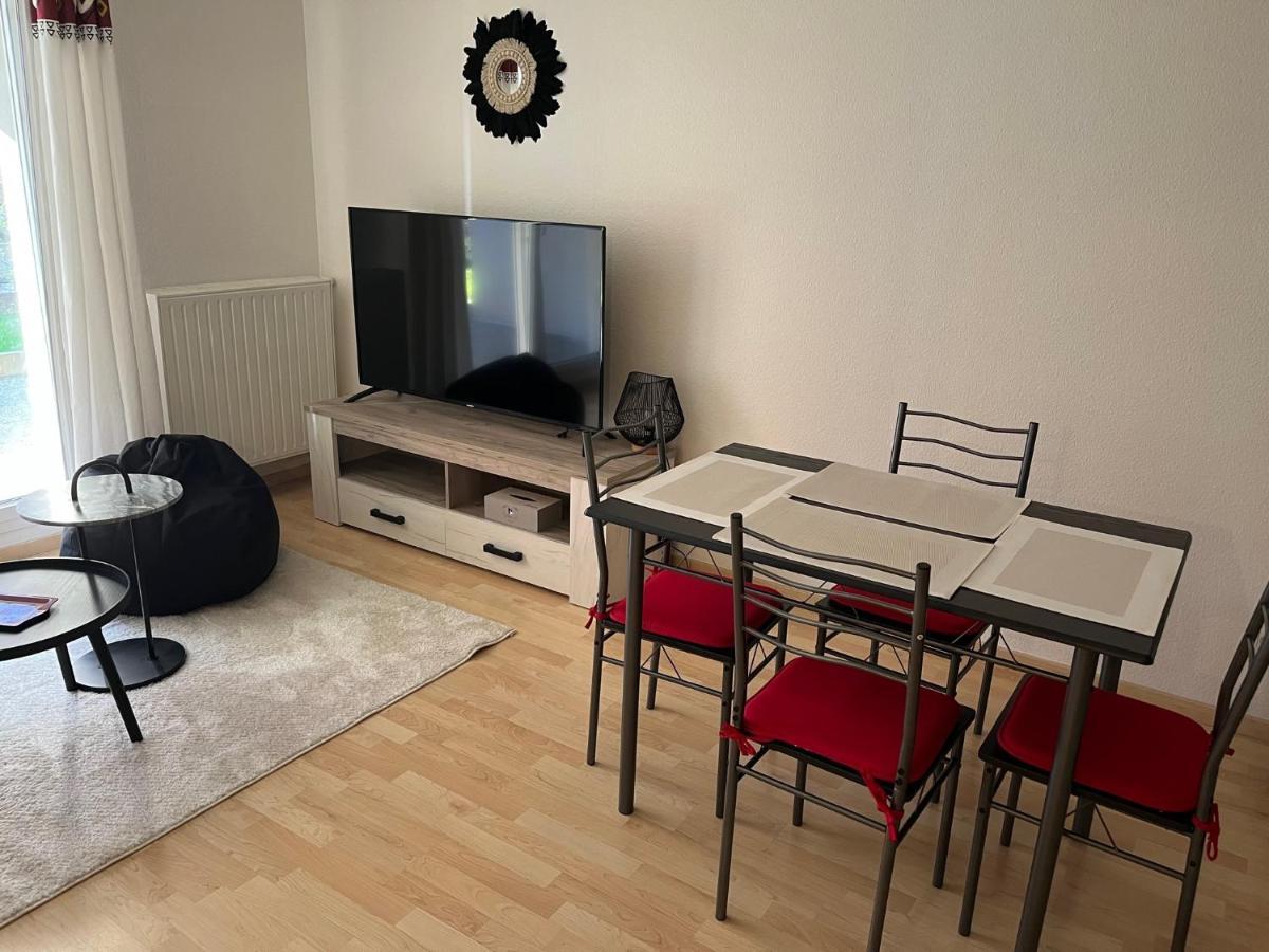 Appartement Le De Marc - Parking Prive Gratuit + Terrasse